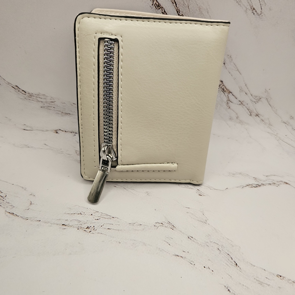 Hand Crafted Wallet - Picture 2 of 3